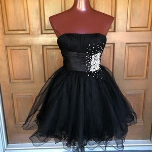 Sherri Hill Strapless Black Short Prom Dress size4